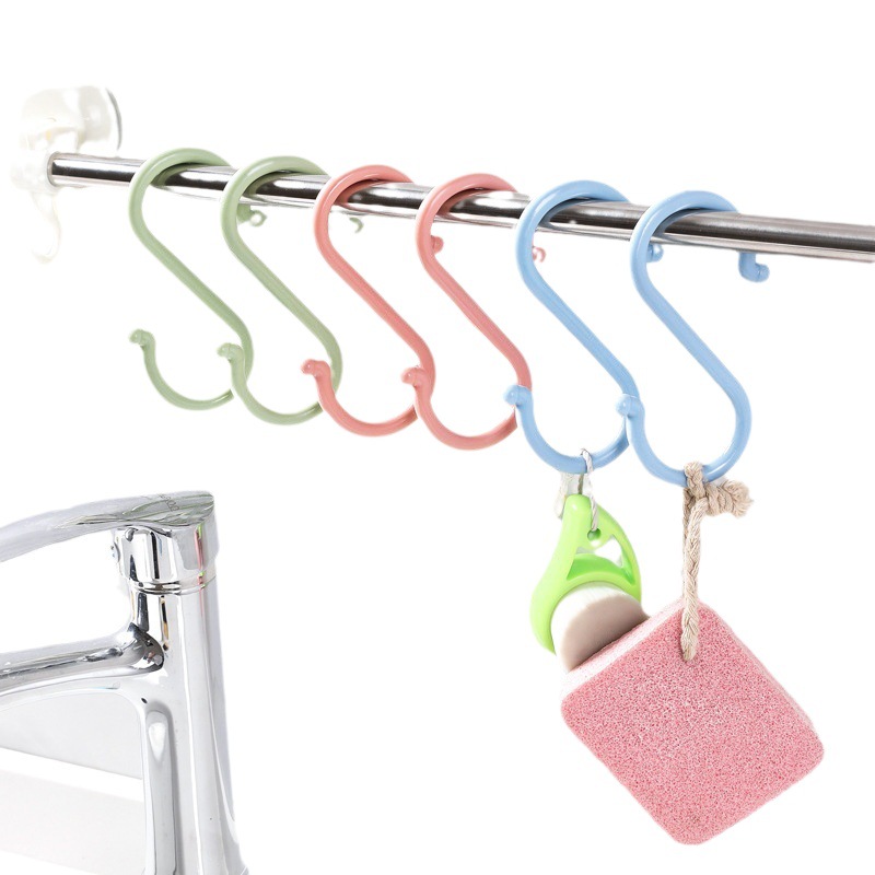 Multi-functional plastic S-shaped door rear small hook kitchen hook creative bathroom nail-free hook wardrobe clothes S hook