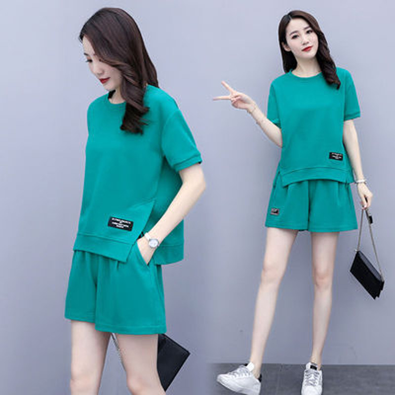 Picture of 2022 New Arrival Korean Style Fashionable Round Neck Short-Sleeved Wide-Leg Shorts Casual Running Two-Piece Sportswear Suit for Women