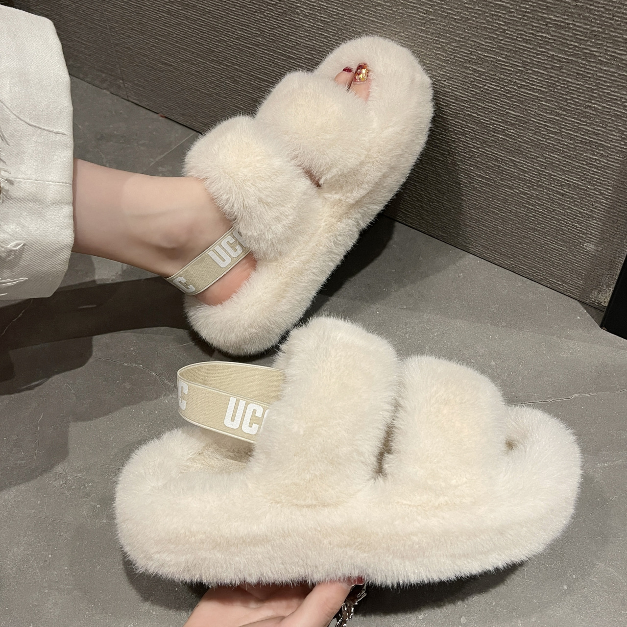 2022 new autumn and winter foreign trade wool shoes women wear platform cotton shoes with trip straps for home use
