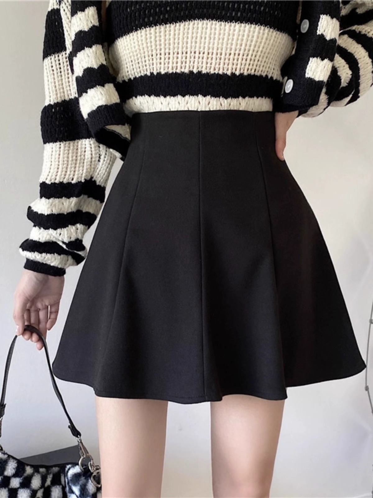 Picture of Corduroy Skirt Women's High Waist Slimming Hip Skirt Fashionable Korean A- line Skirt Autumn and Winter Pleated Umbrella Skirt