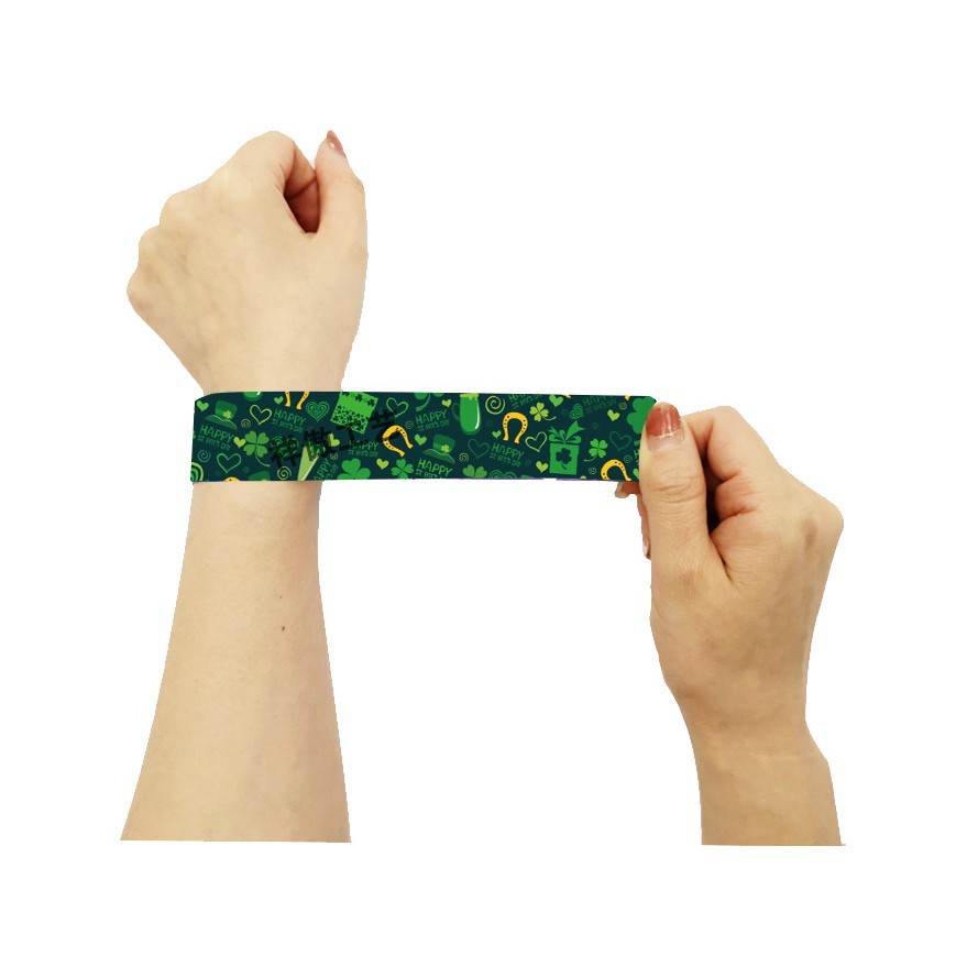Picture of Cross-border St. Patrick's St. Patrick's Day snap ring bracelet clover clap ring lucky ring