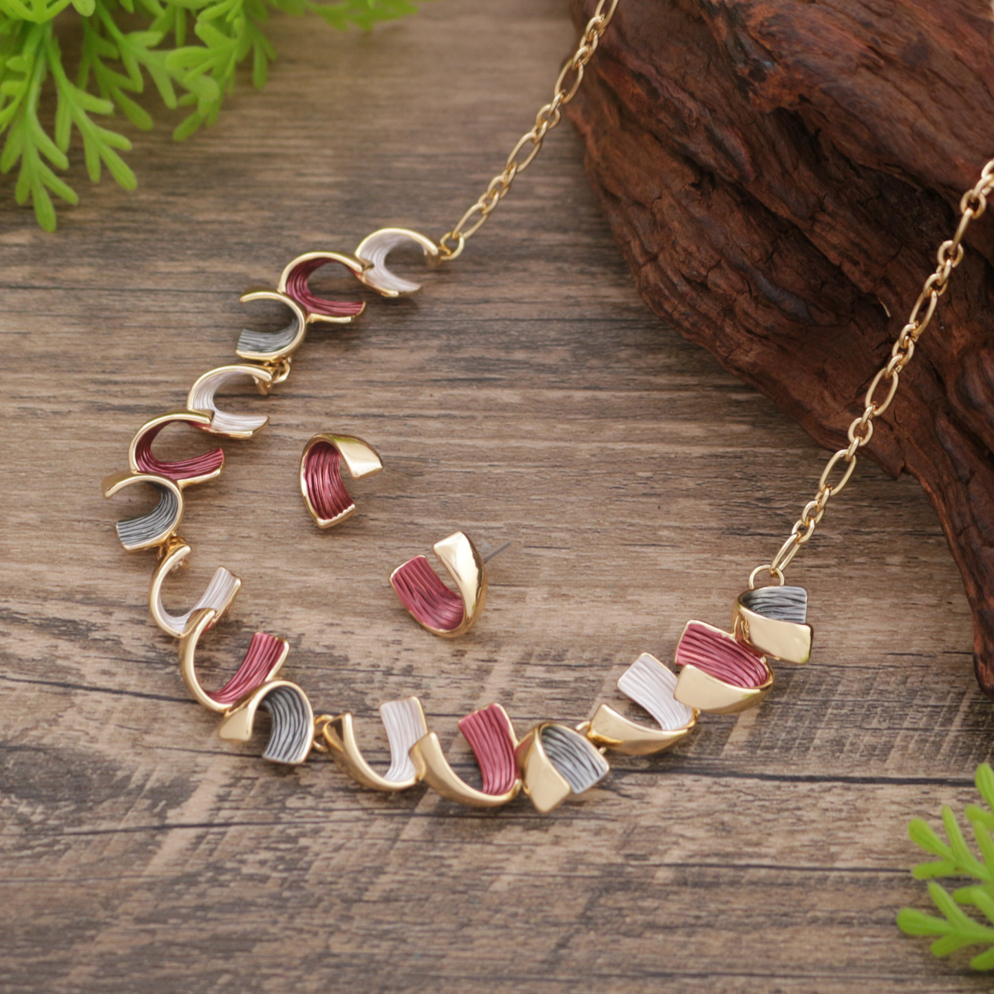 Picture of Cross-border New Enamel Geometric Earrings Necklace suit Women Fashion High-end Irregular Spiral Necklace