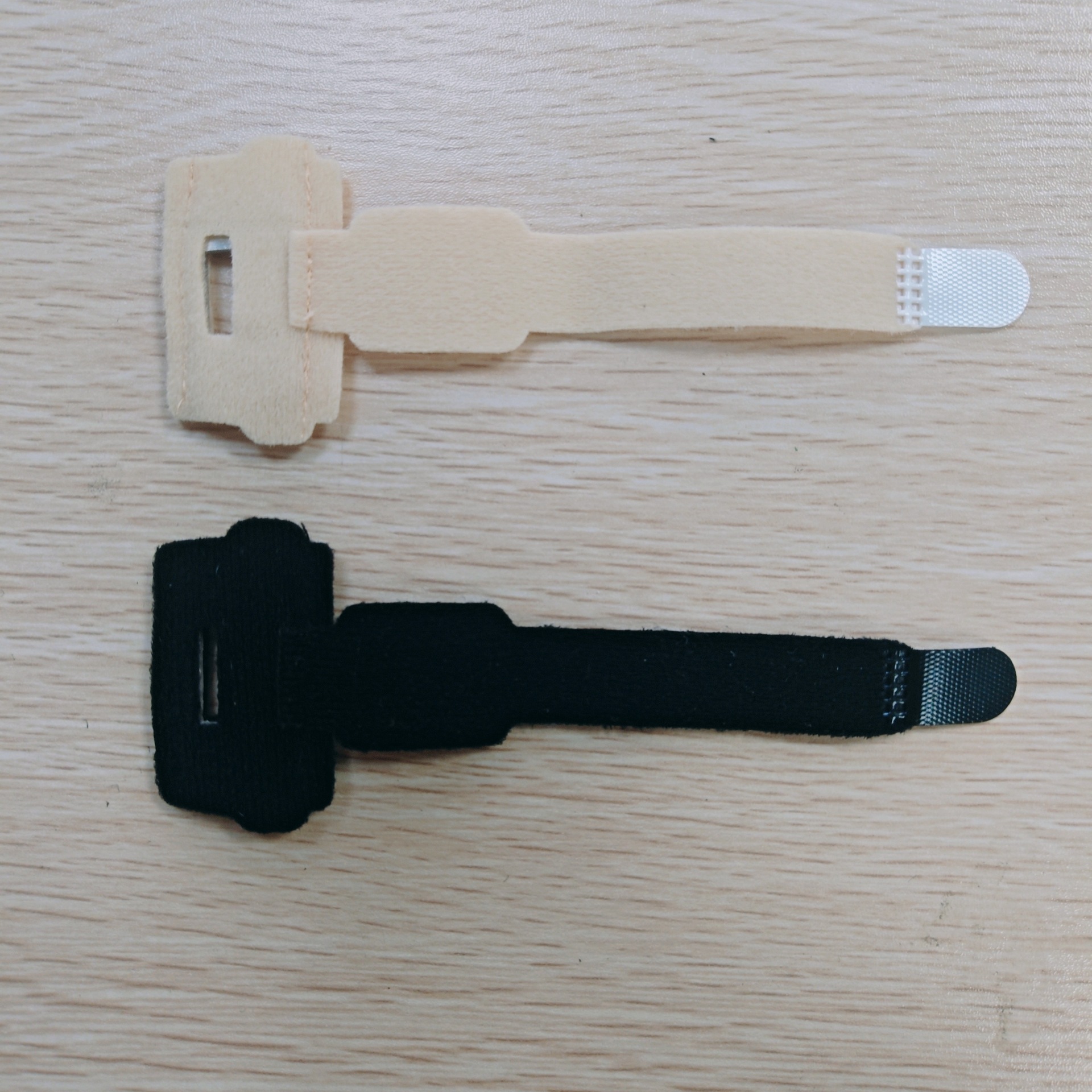 The new bunion corrector toe fixation strap is adjustable, with aluminum plates for stable support for toe bending