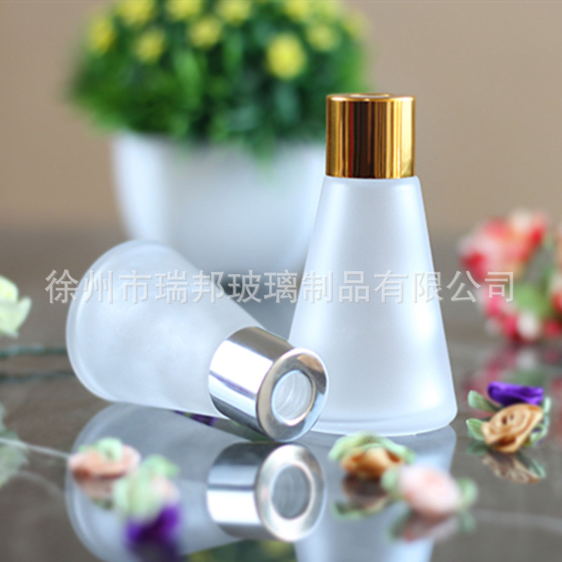 Wholesale frosted non-fire aromatherapy glass bottle essential oil fragrance bottle 50ml empty bottle rattan volatile fragrance bottle