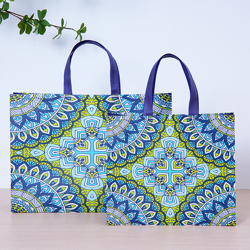 Factory custom film printing non-woven bag British style fashion high-end clothing handbag clothing packaging bag