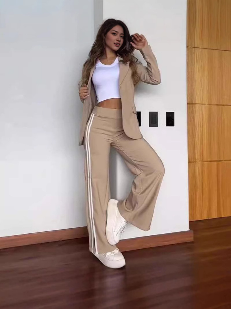 2024 Cross-border Independent Station European and American Foreign Trade New Autumn Autumn Autumn Winter Women's Casual Lapel Suit Wide Leg Pants Two-piece Set