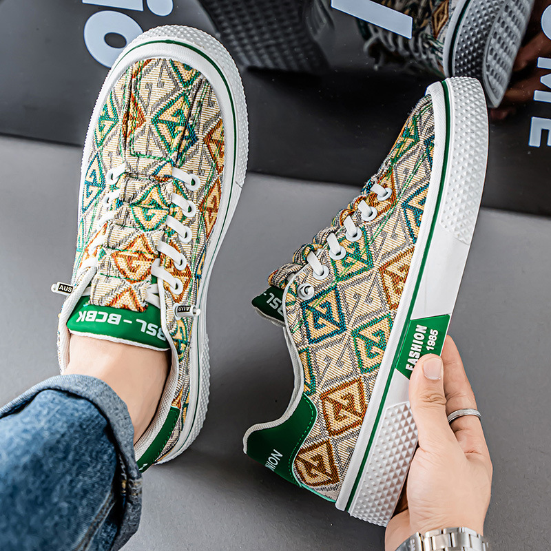 Old Beijing Cloth Shoes Men's 2025 Summer New Canvas Shoes Thin Trendy Shoes Youth Trendy Versatile Casual Sneakers