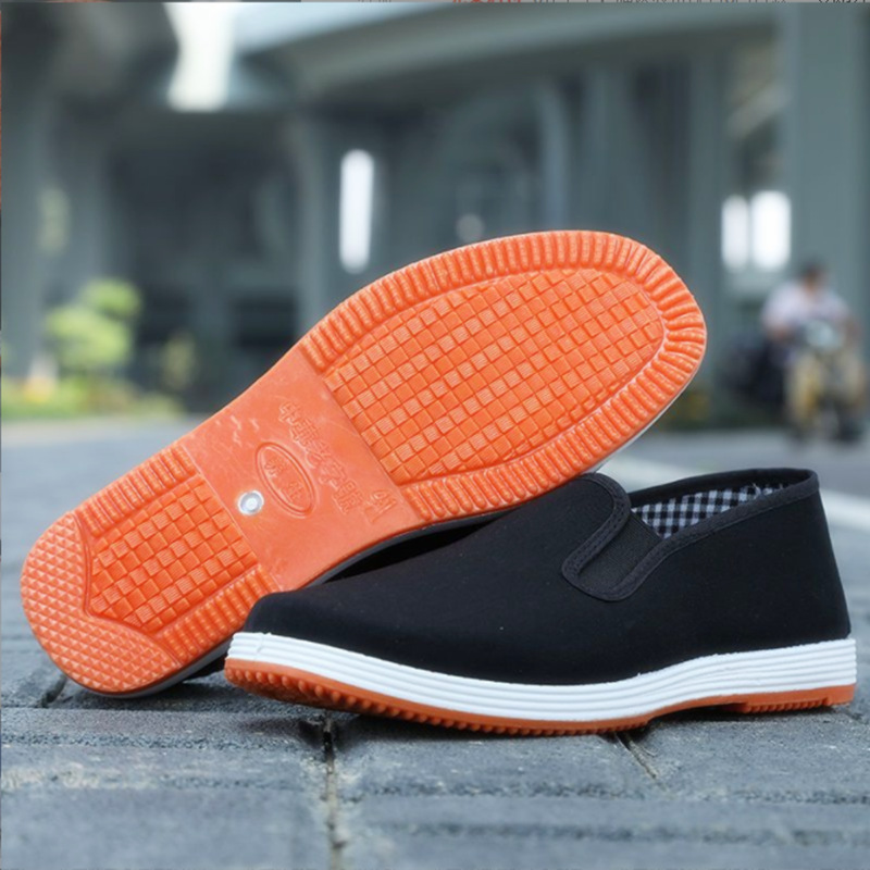 Picture of Old Beijing Cloth Shoes for Men, Thousand-Layer Sole Casual Black Summer Soft Sole Slip-On Loafers, Rubber Sole Shoes Wholesale, Versatile Casual Shoes