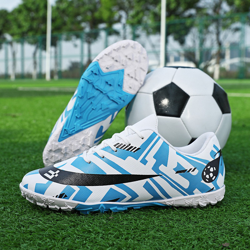 2025 Cross-Border New Anti-Slip Broken Nail Football Shoes Men's Professional Sports Training Shoes Low-Top Youth Sports Shoes
