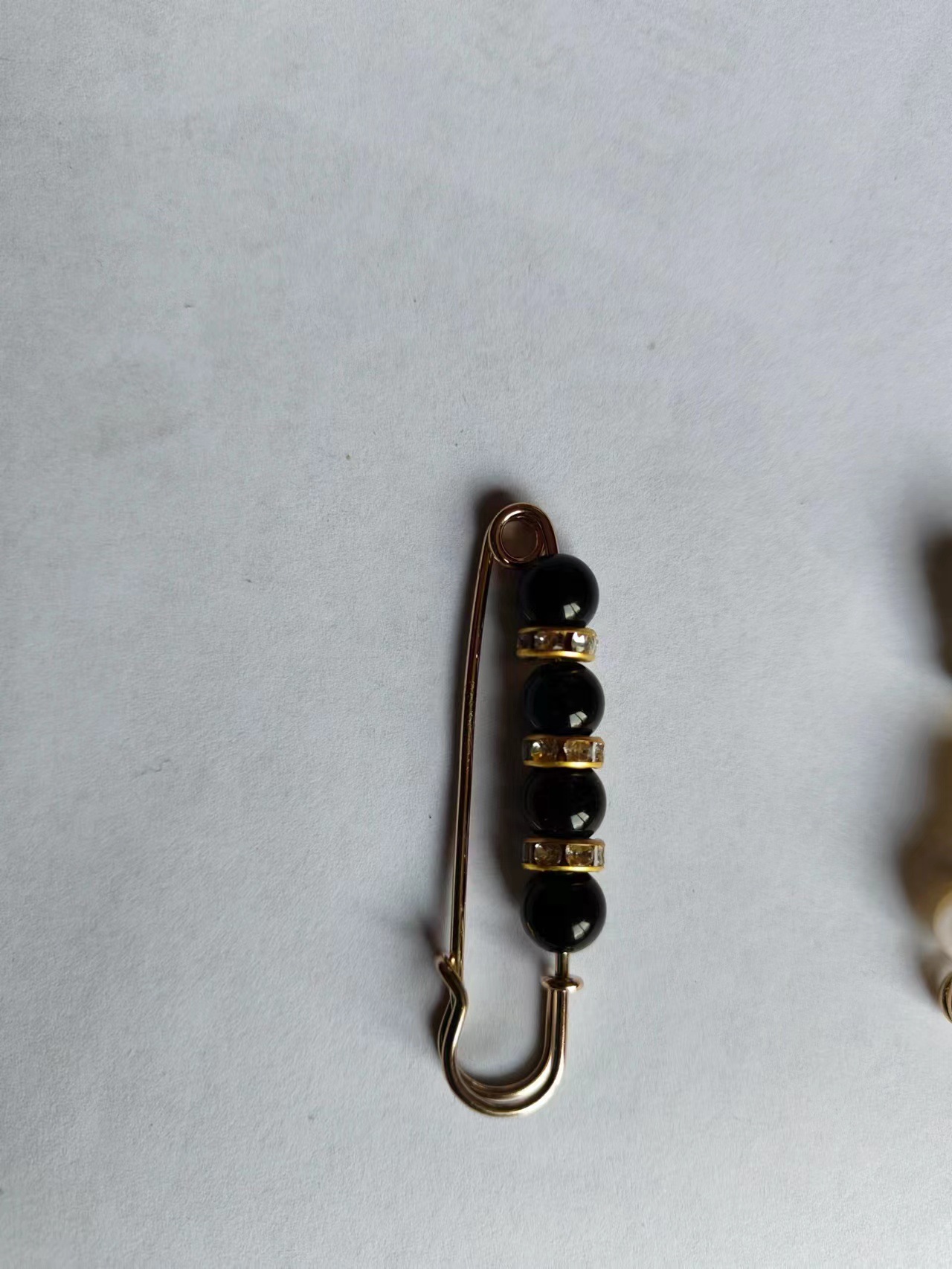 Picture of Waist buckle waist change small artifact waist waist pin fixed pants anti-light brooch buckle skirt adjustment buckle