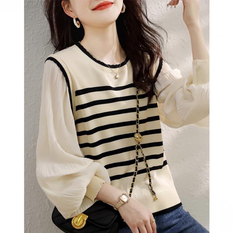 Picture of 2024 stitching lace collar sweater autumn new striped lantern sleeve top commuter all-match women's sweater