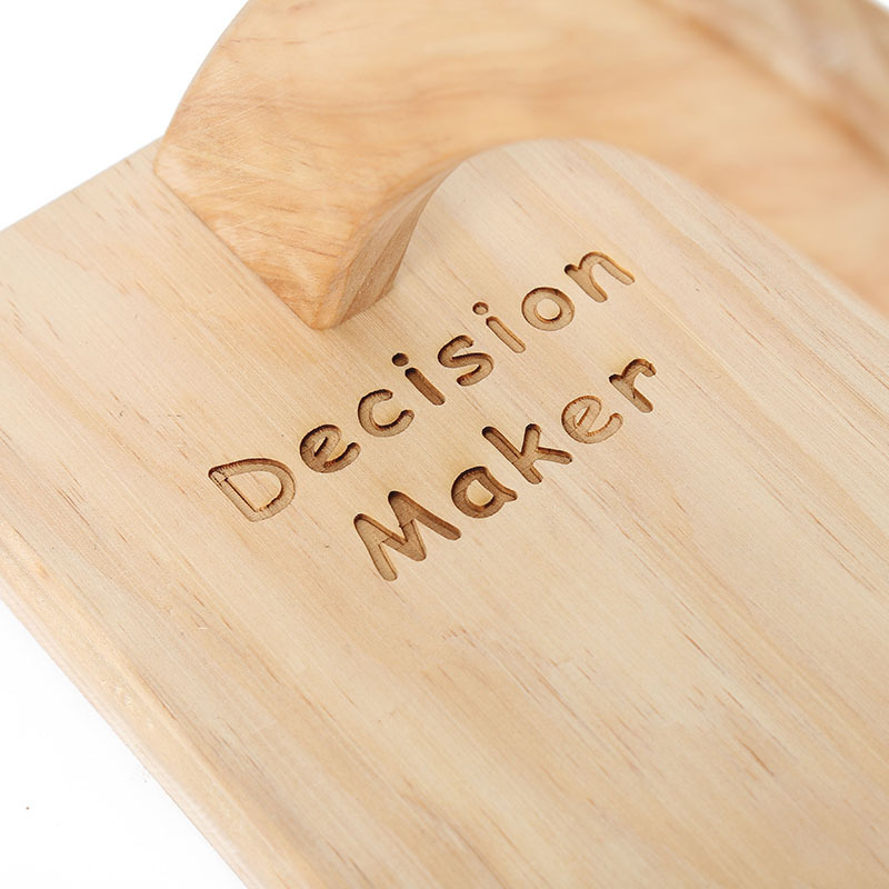 Picture of Cross-border new product Decision Maker Maker carving oak wooden crafts pendant wholesale