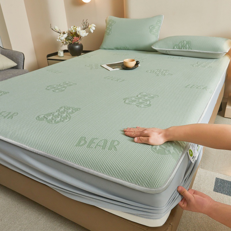 Picture of Class A ice silk mat three-piece set 2025 new summer machine washable antibacterial air conditioning soft mat bed hat 1.8 meters