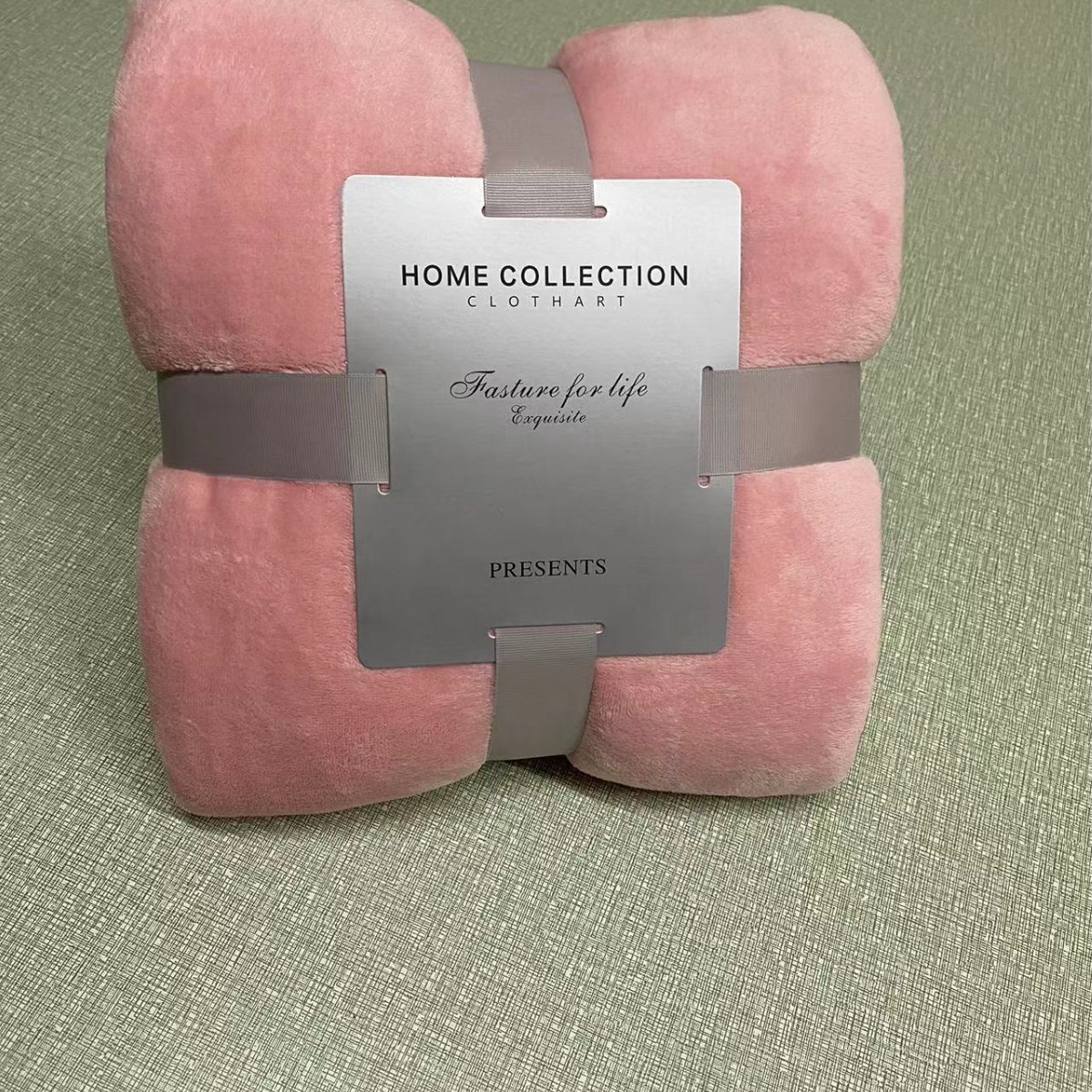 Picture of Solid color flannel blanket coral fleece pet blanket cross-border flannel blanket gift velvet nap blanket wholesale