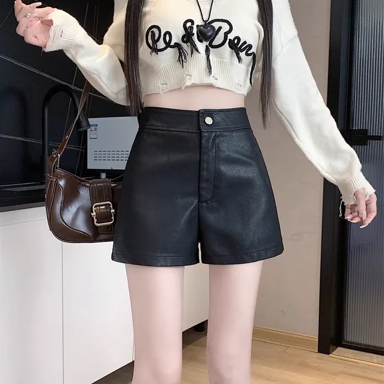 PU leather shorts women's autumn and winter 2023 new Korean style high waist tight three-point pants casual sheath outer wear boot pants