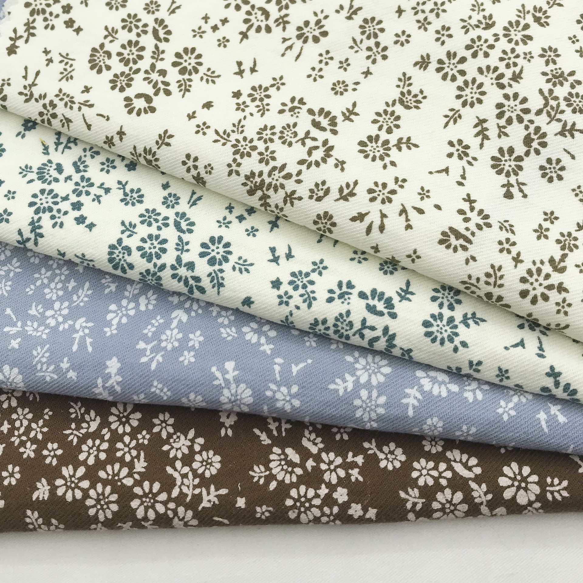 Spring and Autumn 32-Count Woven Cotton Classic Small Floral Plant Print Fabric Dress Children's Clothing Fabric Home Boutique