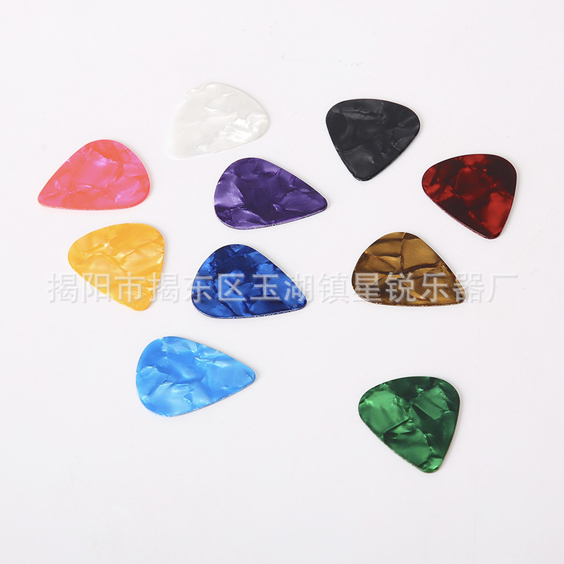 Picture of Guitar Picks 0.5 0.75 1mm Guitar Picks Guitar Picks Heart-Shaped Strumming Picks