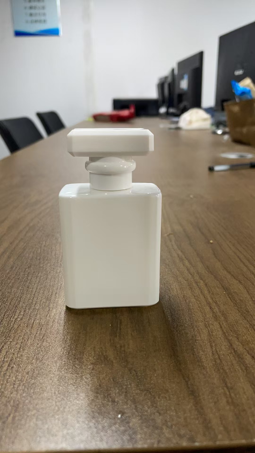 Picture of 30ml50ml flat square bottle glass perfume bottle liquid spray perfume bottle glass cosmetic empty bottle