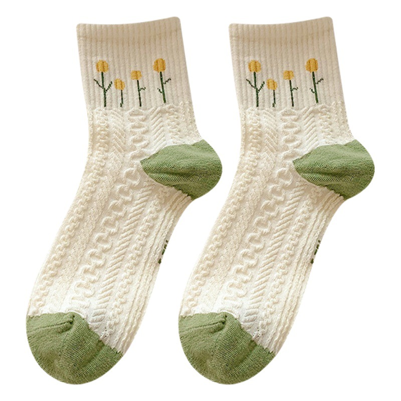 New green socks women's autumn and winter Japanese style fresh white high stockings mid-calf socks cute small flower socks