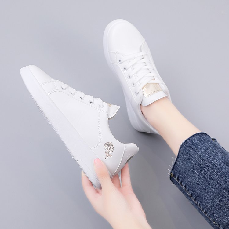 Picture of White Shoes, Autumn Shoes, Breathable New Women's Shoes, Korean Style Autumn Leather Panel Shoes, Students' Casual Spring and Autumn White Shoes, Flat Soles