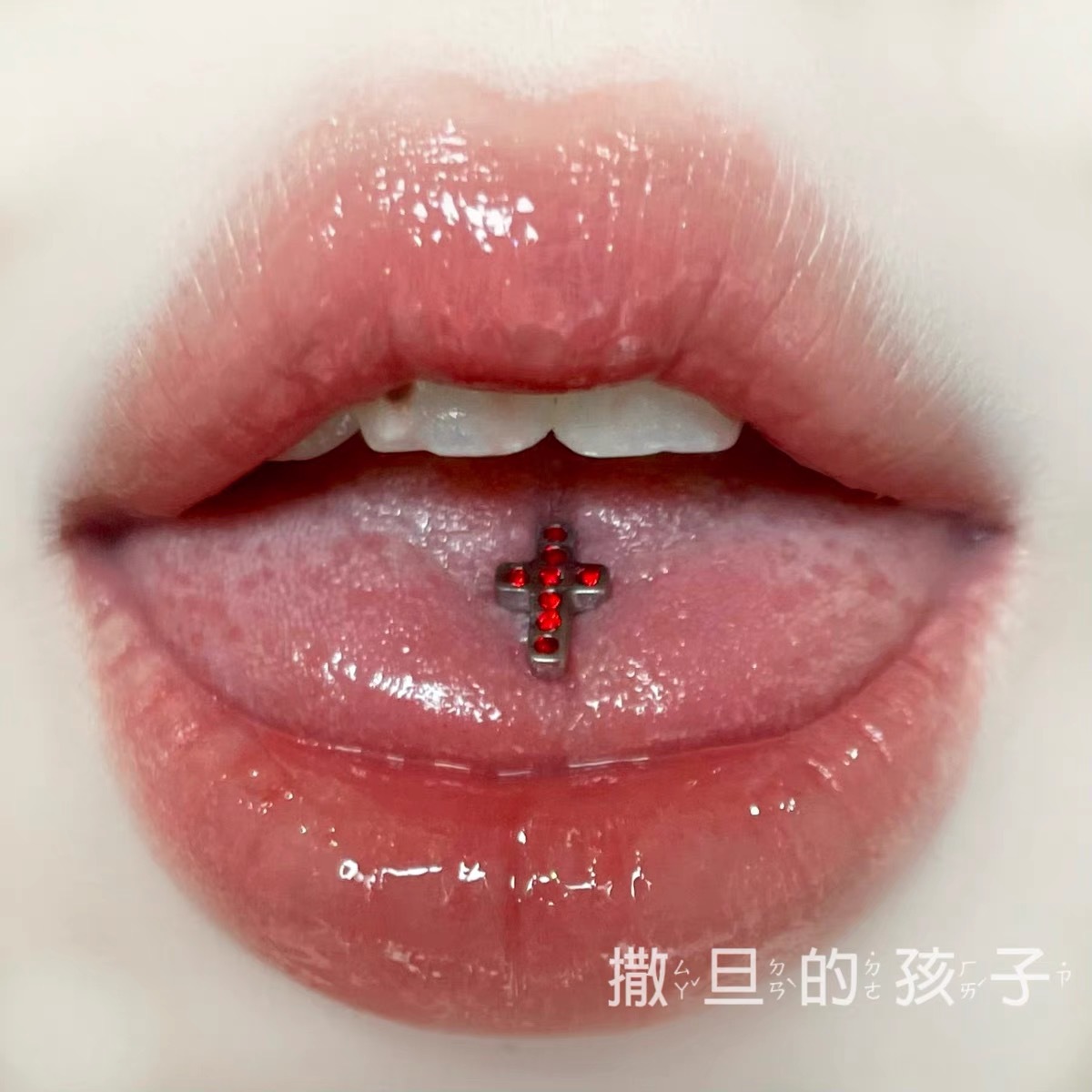 Taste the cross tongue nail titanium steel external thread hot girl tongue nail tongue ring tongue nail