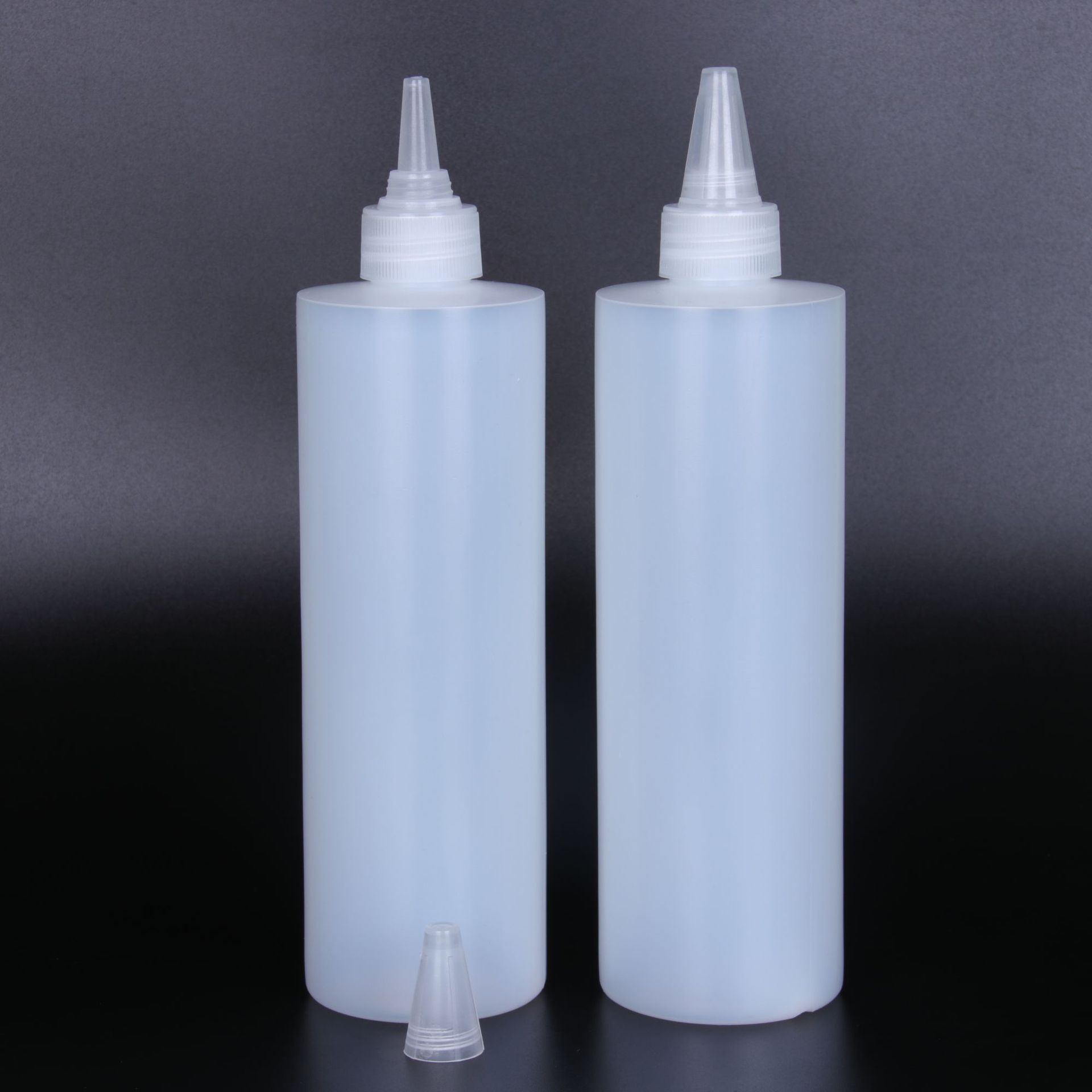 In stock 500ml pointed mouth bottle 500ml pigment bottle transparent soft pointed mouth dispensing bottle squeeze plastic bottle