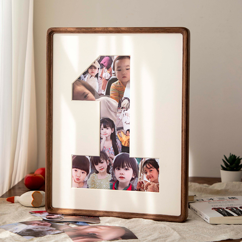 Picture of Baby growth memorial photo frame solid wood wall-mounted photo frame made of picture frame 1-year-old children's day gift table