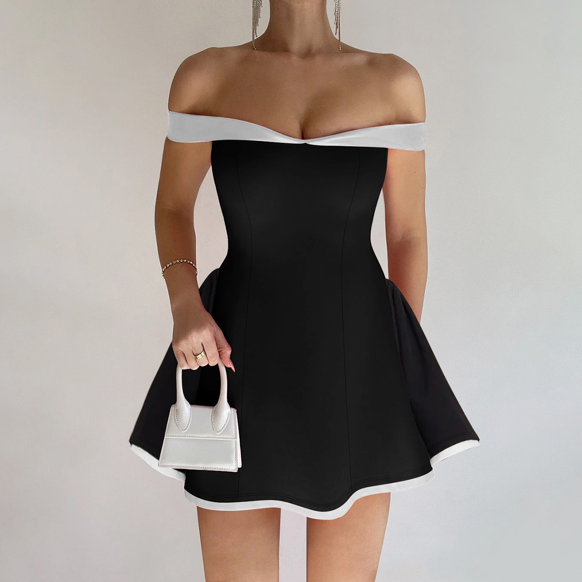 Picture of Cross-Border Wholesale European and American Clothing 2025 Spring New Product Contrasting Color Design Sexy Tube Top Slim Ruffle Dress