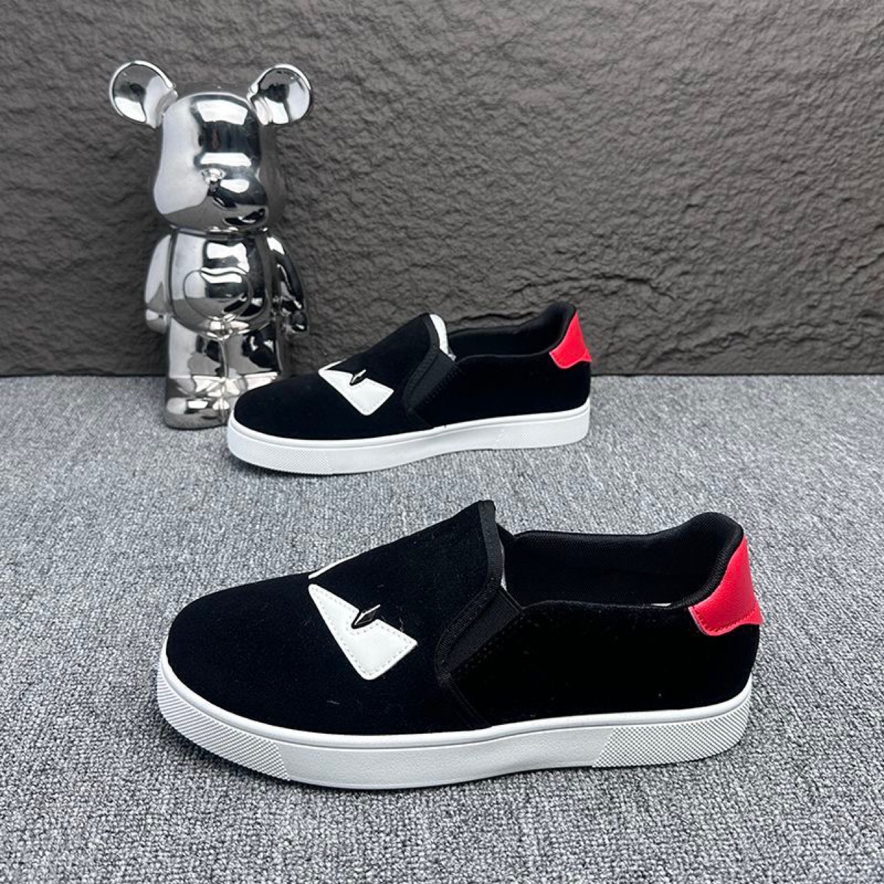 National Tide Little Monster 2025 New Men's Slip-on Shoes Breathable Soft Sole Non-slip Lazy Shoes Men's Casual Shoes