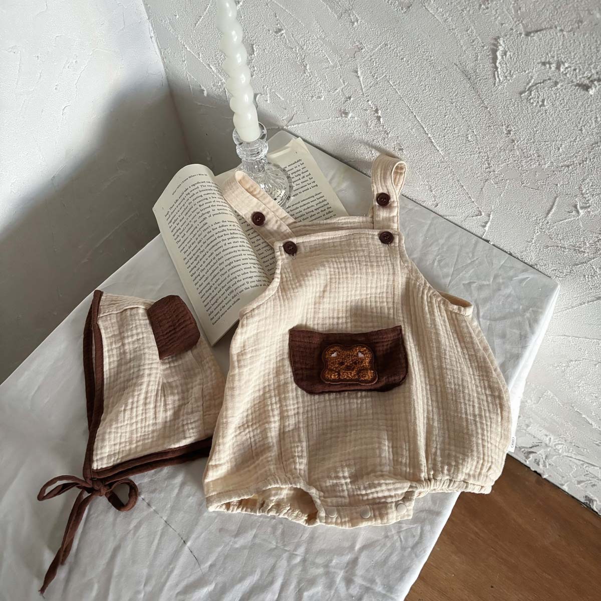 Picture of Baby 2024 Summer Korean-style Bunny-style Jumpsuit for Boys and Girls Baby Zou Cloth Cotton Yarn Strap Bag Fart Ha Clothes