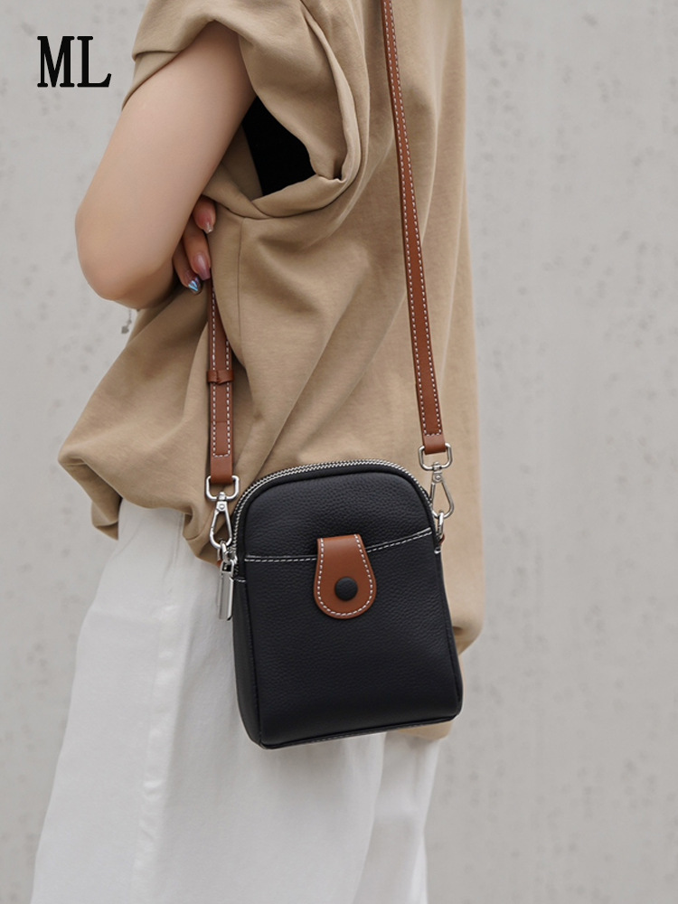 Picture of Popular Genuine Leather Mobile Phone Bag Women's 2024 New Soft Leather Crossbody Bag All-match Single-shoulder Women's Bag Mini Cowhide Small Bag