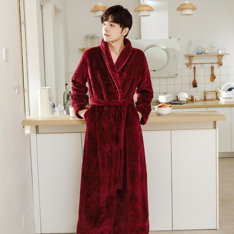Picture of Inner Model Nightgown for Women in Autumn and Winter for Couples, Extra Long and Velvet Thickeneded Double-Sided Velvet Coral Velvet Bathrobe for Men with Extra Fat