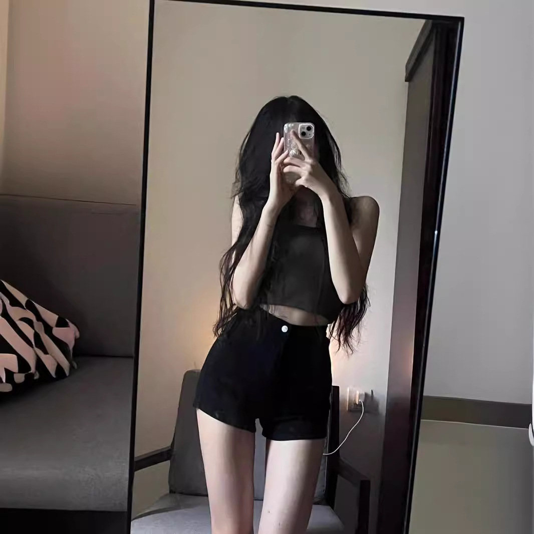 Hot Girls High Waist Black Denim Shorts Women's Summer 2024 Summer New Hip Tight Hot Outer Wear Bottoming Pants