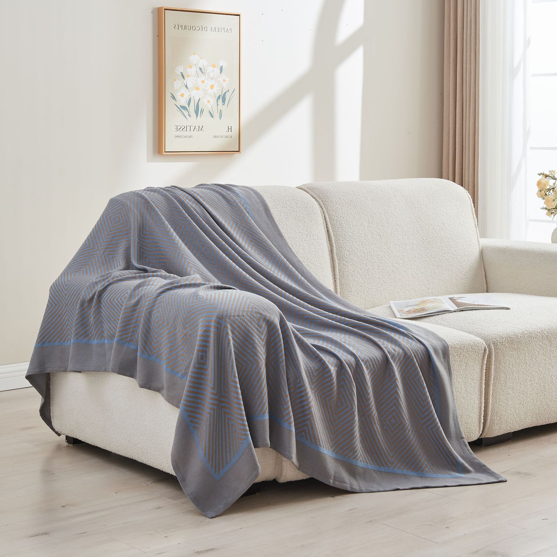 Picture of Factory Wholesale Aviation Blanket Aircraft Blanket First Class Blanket Office Summer Nap Air-conditioning Blanket Gift Blanket Blanket
