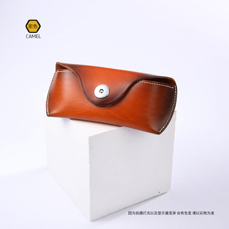 Picture of 2025 New High-end Glasses Case Genuine Leather Original Vintage Handmade Glasses Case Vegetable Tanned Leather Fish-eye Buckle Glasses Bag