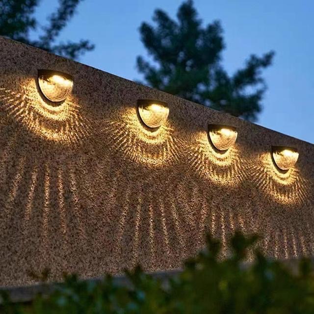 Picture of Solar Garden Light Outdoor Waterproof Garden Villa Decorative Arrangement Ambience Landscape Light Enclosure Railing Night Light