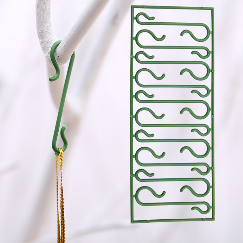 Picture of Christmas tree ornament hook holiday supplies auxiliary plastic accessories Christmas small pendant small hook