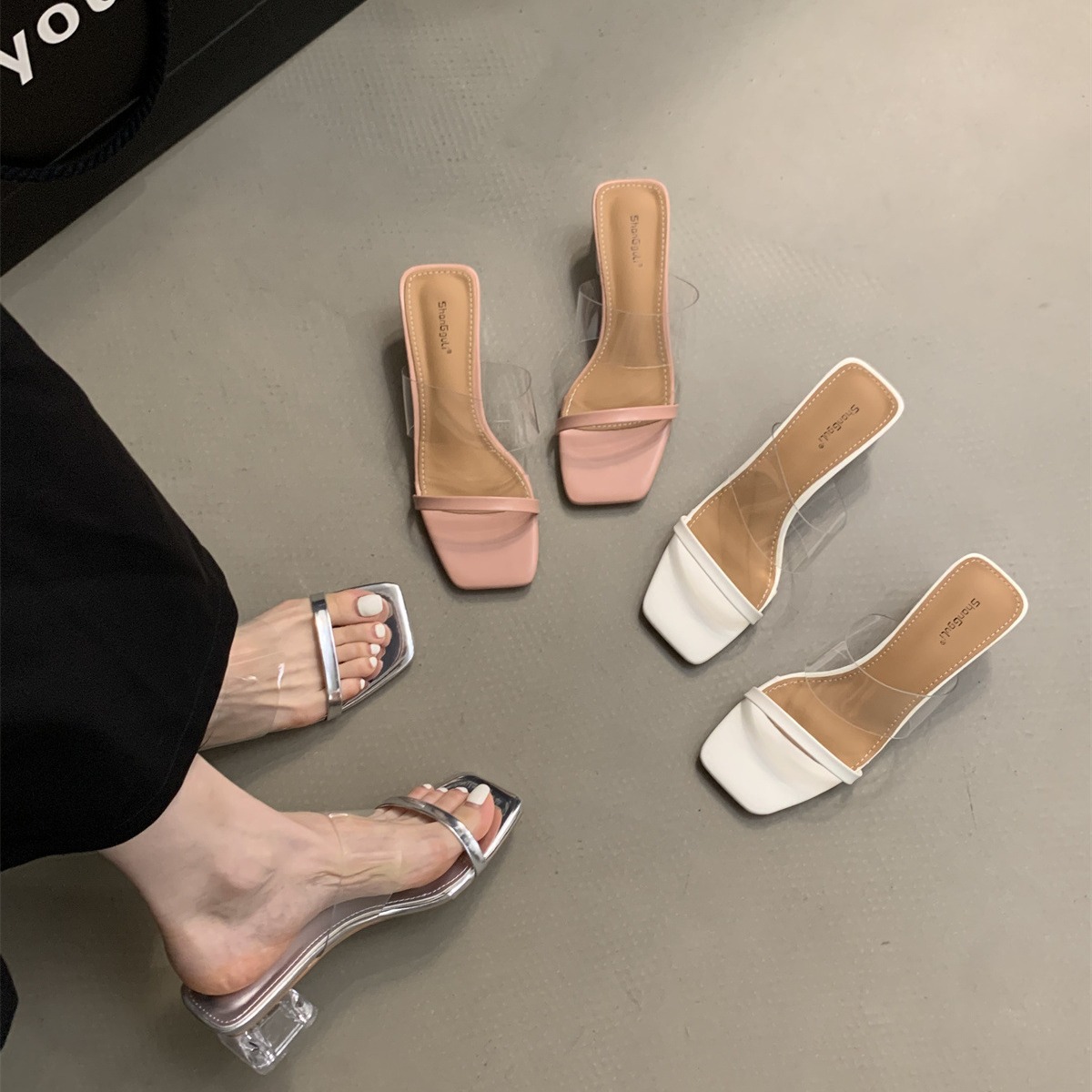Crystal Thick Heel Slippers Women's Summer Outer Wear 2023 New Korean Style French Style Fairy Evening Style Elegant One Word Sandals