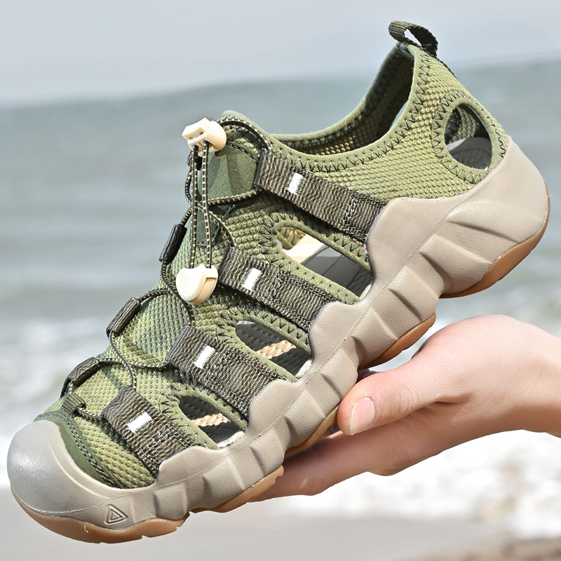 Big Brand Same Style Beach Shoes for Men 2025 Popular Baotou Sandals for Couples Outdoor Lightweight Wading and River Tracing Shoes for Men