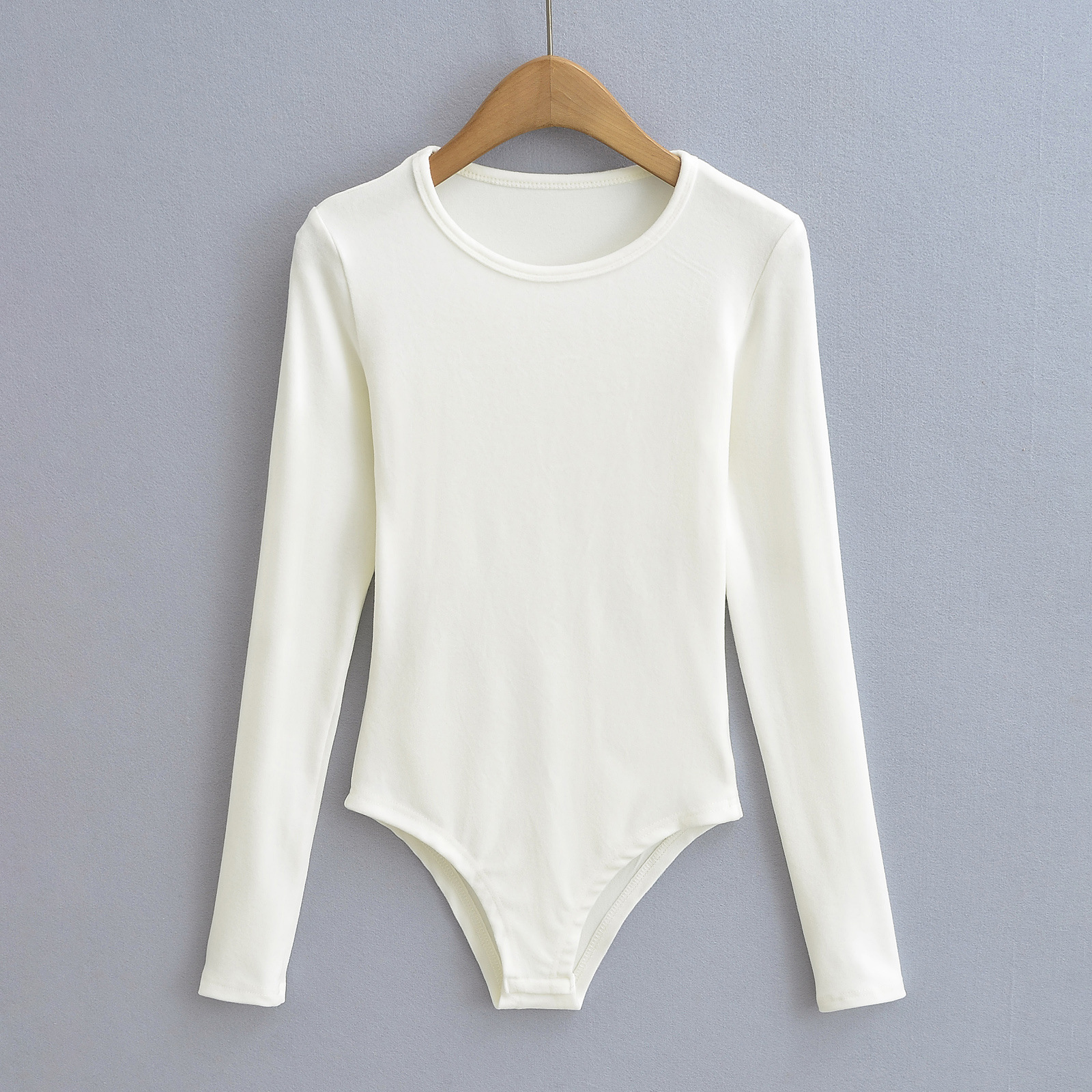 Picture of European and American hot girl style INS round neck Sexy Slim-fit brushed long-sleeved bottoming T-shirt women's solid color stretch tight jumpsuit