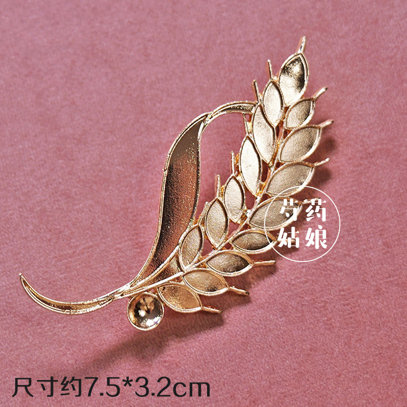 Picture of New Product Mother-Of-Pearl Brooch Jewelry/Intangible Cultural Heritage National Style Dot Green Base Embryo/National Style Holiday Event Handmade DIY Materials