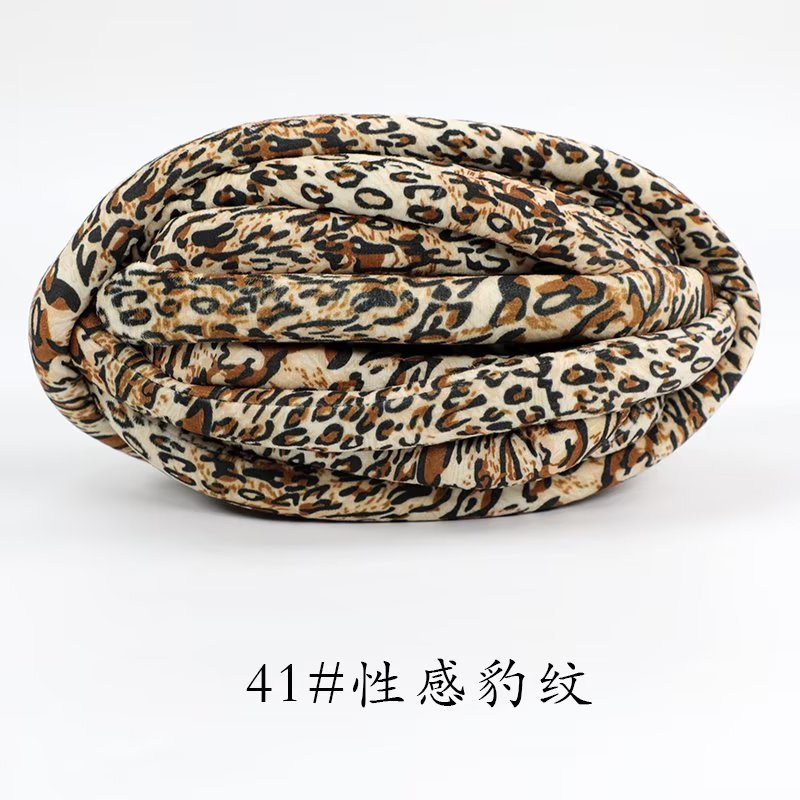 Picture of Filling heart cotton warm velvet cotton wool thick ice island wool diy hand-knitted hook blanket carpet blanket kennel cat nest cushion