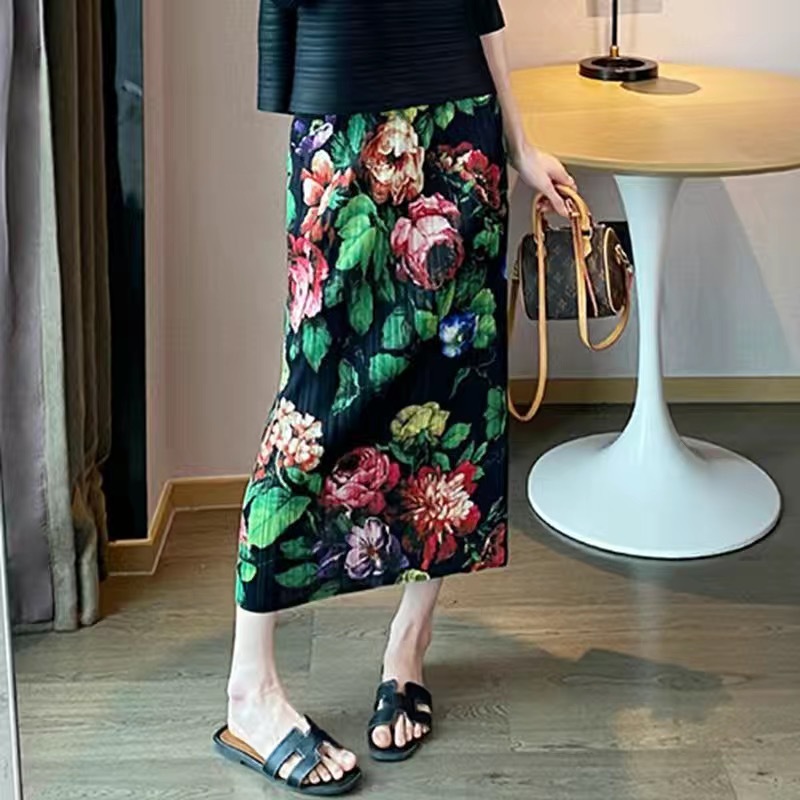 Picture of Niche design pleated skirt spring and summer thin elastic waist printed slimming age-reducing hip slit pleated skirt