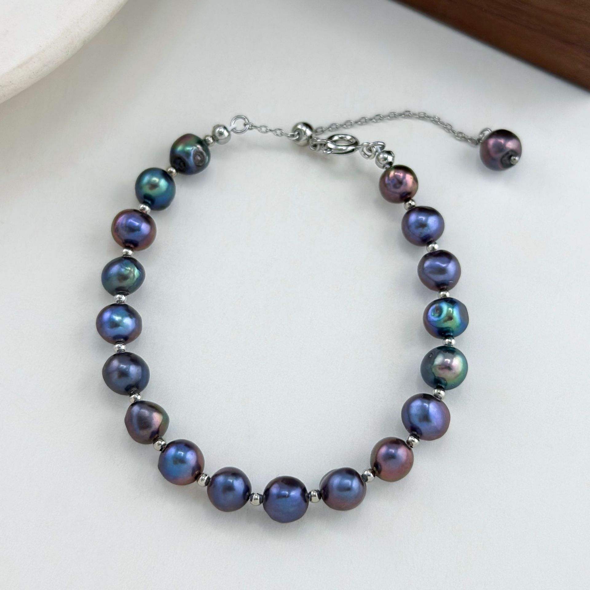 Natural Freshwater Pearl Bracelet for Women, Retro Style Niche Design, Peacock Gray Pearl Accessories, Fashionable Adjustable Bracelet
