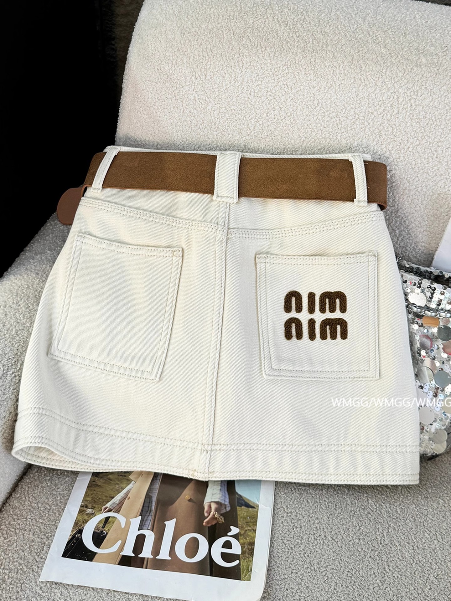 White Denim Skirt, High-End Sexy Miu Miu Letter Embroider High-Waisted Slimming Look Hip-Hugging Short Skirt