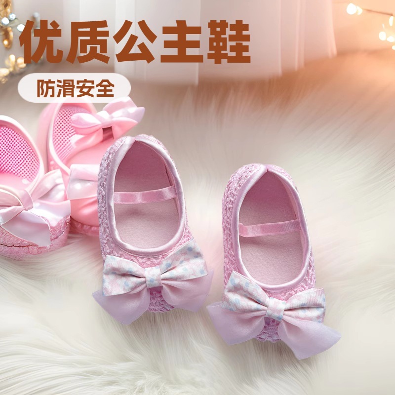Spring and Summer New Baby Girl Non-slip Toddler Shoes Square Mouth Shoes Baby Step Front Soft-soled Princess Embroidered Shoes Hair Band suit