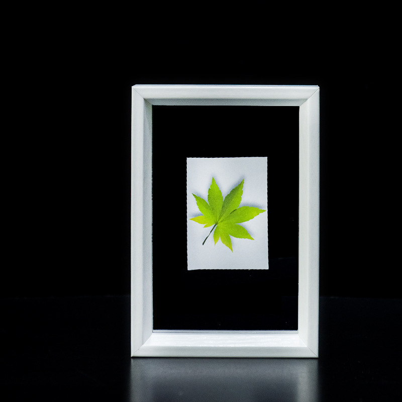 Picture of Leaf Photo Frame, Double-Sided Photo Frame with the Character for Happiness, Wedding Decoration, Leaf Carving Photo Frame, Chinese-Style Display Stand, Wedding Room Decoration, Double-Sided Photo Frame