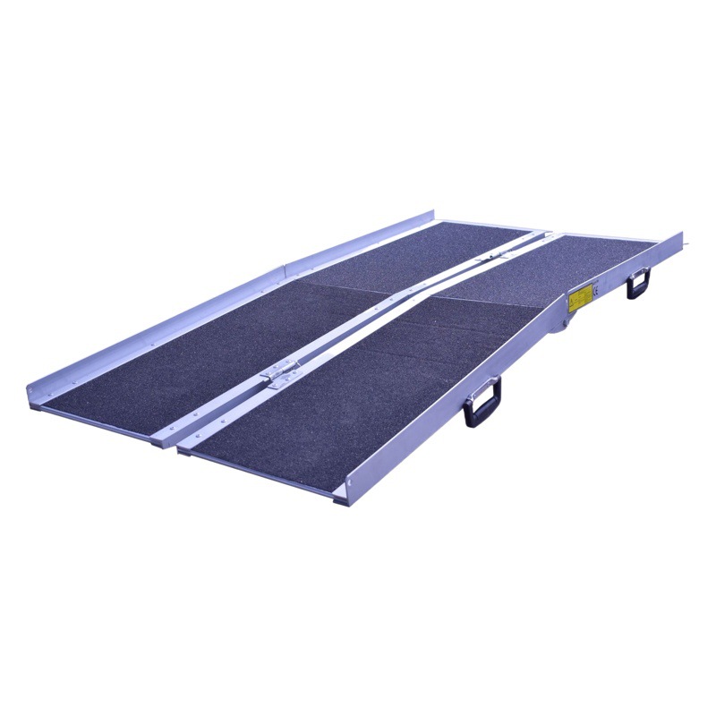 Factory wholesale portable barrier-free step ramp board four fold folding non-slip aluminum alloy ramp mat ramp