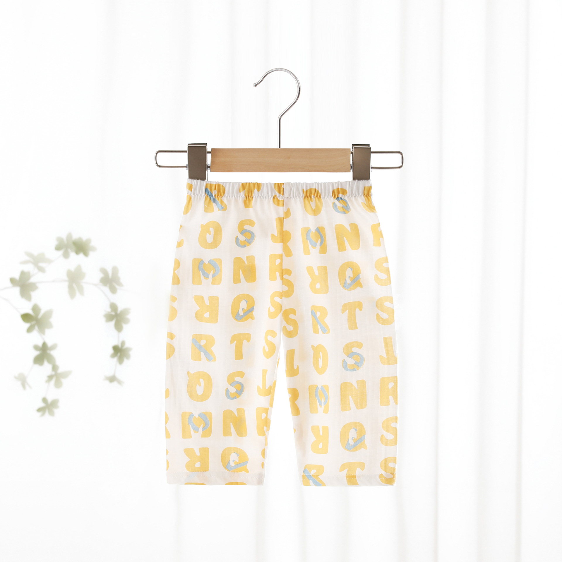 Picture of Baby Anti-Mosquito Pants Summer Thin Pure Cotton Type a Sweat-Absorbent Baby Crotch Pants for Boys and Girls Home Loose Cropped Pants