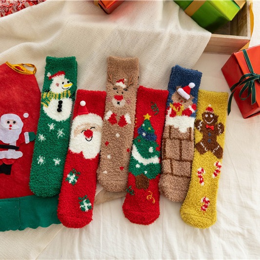 Women's coral fleece Christmas socks winter fleece-lined thick warm floor socks cute Christmas gift mid-calf length socks